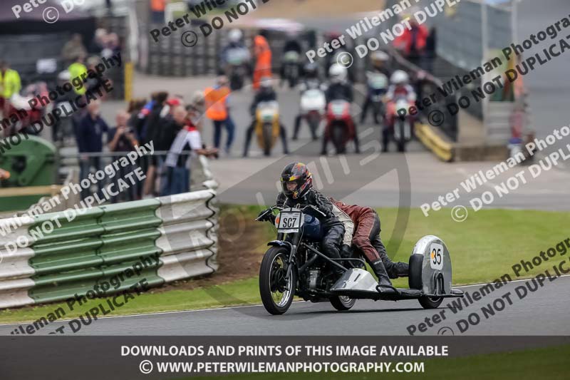 Vintage motorcycle club;eventdigitalimages;mallory park;mallory park trackday photographs;no limits trackdays;peter wileman photography;trackday digital images;trackday photos;vmcc festival 1000 bikes photographs